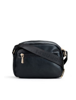 Monnari Bags Dámská kabelka s prošívanou kapsou černá