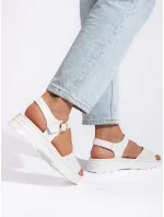 Praktické bílé  sandály dámské platforma