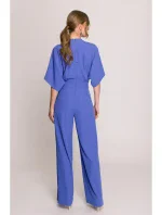 S395 Kombinéza s širokými nohavicemi a zavinovacím výstřihem - modrá