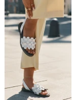 Kožené sandály na plochém podpatku bílé Zazoo 40425