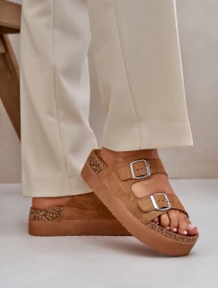 Dámské sandály na masivní platformě s přezkami Camel Aramia