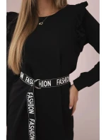 Dámské šaty s volánky a páskem černý Dámské šaty s volánky a páskem černý