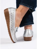 Stylové stříbrné  mokasíny dámské bez podpatku