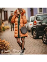 Dámská prošívaná zimní bunda ve starorůžové barvě s kapucí (7702)