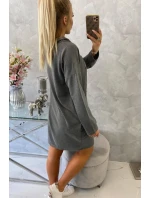 Šaty s kravatou v grafitové barvě