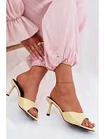 Lakované pantofle z umělé kůže na podpatku Žluté Melissea