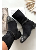 Dámské kotníkové boty na nízkém podpatku s ozdobou a páskem D&A MR52-165 Černé