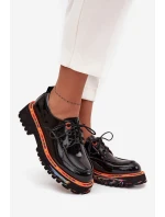 Kožené dámské lakované polobotky Artiker 57C0176 Černé