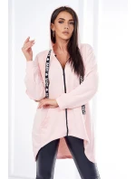 Mikina s delšími zády a kapucí pudrově růžová