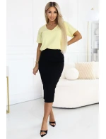 665-1 Dámská bavlněná halenka s výstřihem do V a krátkými rukávy - máslově žlutá