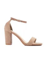 Trendy hnědé dámské  sandály na širokém podpatku