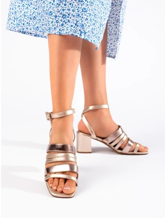 Luxusní dámské sandály na širokém podpatku Luxusní dámské sandály na širokém podpatku