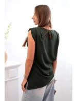 Elegantní dámská halenka s volánky a asymetrickým střihem khaki