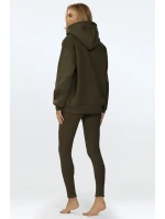 Dkaren Oseye-Le barva:khaki