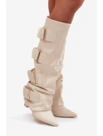 Dámské kozačky na podpatku se zkroutěnou holínkou a zlatými přezkami světle béžové Isavelle Dámské kozačky na podpatku se zkroutěnou holínkou a zlatými přezkami světle béžové Isavelle
