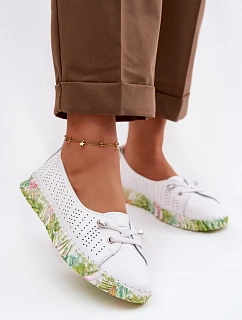 Kožené dámské polobotky S.Barski GR61-5970 Bílé