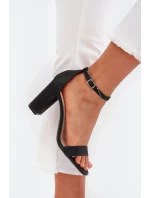 Dámské lesklé sandály na podpatku 1-215 Černé - Queen VIVI