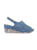 Praktické dámské  sandály modré na klínku