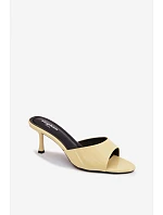 Lakované pantofle z umělé kůže na podpatku Žluté Melissea