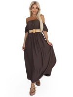 614-1 Maxi šaty v boho stylu s odhalenými rameny a páskem - CHOCOLATE
