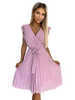 374-3 POLINA Plisované šaty s výstřihem a volánky - DARK RED