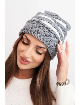 Dámská zimní čepice z vlny v hrubém pletení a pruhy K465 šedá + bílá Dámská zimní čepice z vlny v hrubém pletení a pruhy K465 šedá + bílá