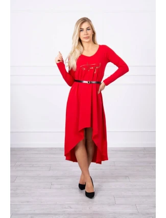 Šaty s ozdobným páskem a červeným nápisem Šaty s ozdobným páskem a červeným nápisem