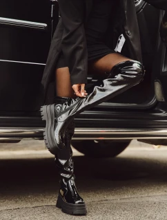 Lakované Kozačky Nad Kolena Na Masivní Platformě Černé Ravela