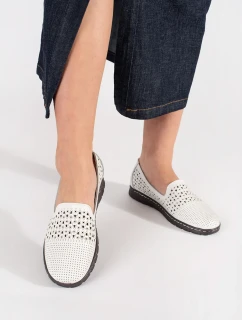 Krásné dámské polobotky bílé bez podpatku