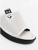 Luxusní dámské  nazouváky bílé platforma