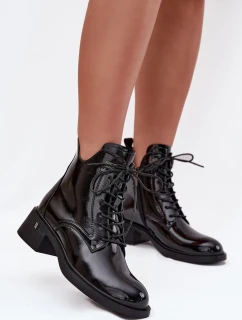 Lakované zateplené dámské boty na platformě Vinceza 58602 černé