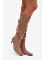 Dámské kozačky na podpatku zateplené z eco semiše tmavě béžové Arelisse