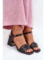 Dámské lakované kožené sandály na sloupku - černé Mevonelle