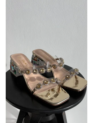 Klapky na podpatku model 225137 Step in style