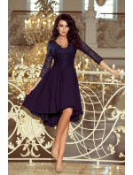 Tmavě modré dámské šaty s dlouhým zadním dílem a krajkovým výstřihem model 6412394