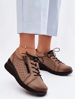 Kožené dámské polobotky na platformě Vinceza 39977 Béžové