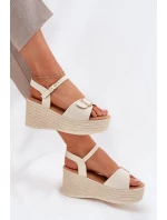 Dámské sandály na klínu s přezkou béžové Liniella Dámské sandály na klínu s přezkou béžové Liniella