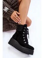 Dámské semišové boty na klínku černé Meniko