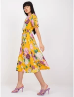 Šaty LK SK 507564.36P tmavě žlutá Šaty LK SK 507564.36P tmavě žlutá