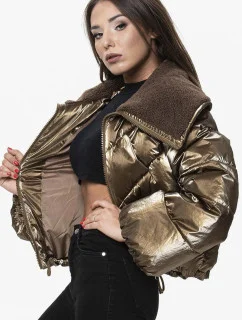 Hnědá krátká dámská oversize bunda se širokými rukávy (J9-016)