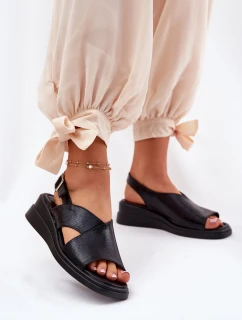 Lakovane Dámské Sandály Na Klínu Z Eko Kůže Černé Quilara