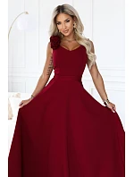 643-9 Elegantní večerní maxi šaty s rozparkem a růžemi – vínové 643-9 Elegantní večerní maxi šaty s rozparkem a růžemi – vínové