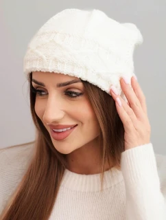 Dámská zimní čepice s vlnou o hrubém copánkovém pletení K481 ecru
