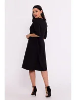 B280 Trapézové šaty s výstřihem do V - černé