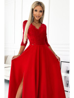 AMBER - Elegantní červené dlouhé dámské krajkové šaty s výstřihem a rozparkem na noze 309-8
