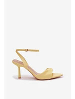 Dámské sandály na podpatku z eko kůže žluté Sedira