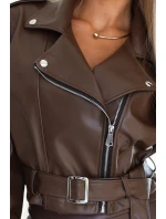 626-2 Bunda z měkké ekokůže ramon s páskem a asymetrickým zipem - čokoládová