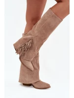 Dámské nazouvací kovbojky Zalia na sloupkovém podpatku s třásněmi – béžové Dámské nazouvací kovbojky Zalia na sloupkovém podpatku s třásněmi – béžové