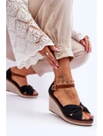 Dámské sandály na klínu Černá Daphne