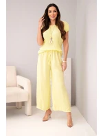 Komplet z wiskozy bluzka plisowana + spodnie žlutý